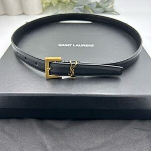 Women's Saint Laurent calfskin YSL logo leather belt size 70 cm/28 inches - Picture 8 of 10